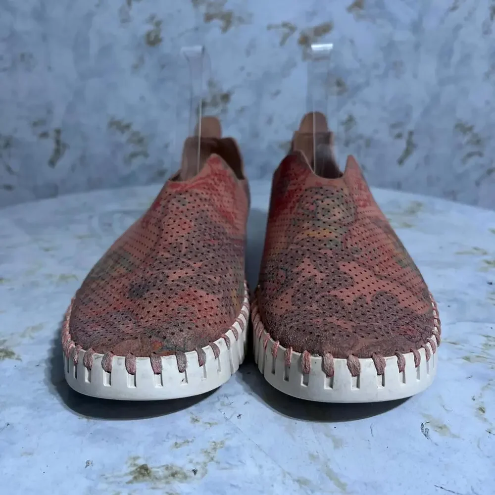 Ilse Jacobsen 41 Womens Sz 10.5 Shoes Pink White Slip On Comfort Fashion Sneaker - Picture 2 of 10